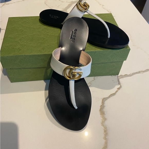 Marmont GG logo Leather thong sandals - Picture 4 of 10